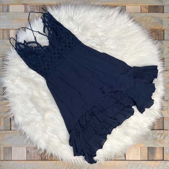 EUC ✵☽Free People☾✵ Crochet Ruffly Navy Blue Adella Slip Dress | Medium - Picture 4 of 16